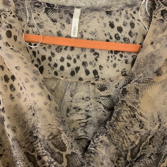 Animal Print Romper - Picture 5 of 5